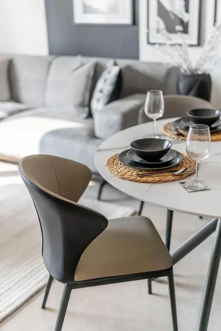 Guestready - Elegant Residence In Downtown Dubai 0*,  United Arab Emirates